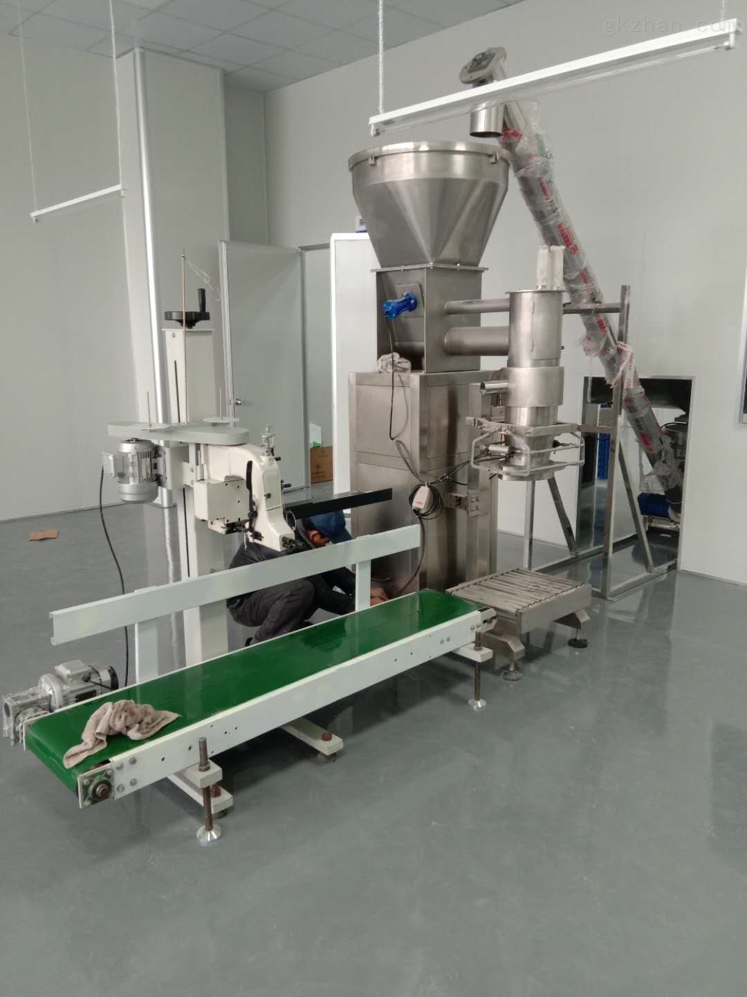 雙管螺旋秤 山東領(lǐng)銳型號齊全，助力食品工業(yè)精準計量與高效生產(chǎn)